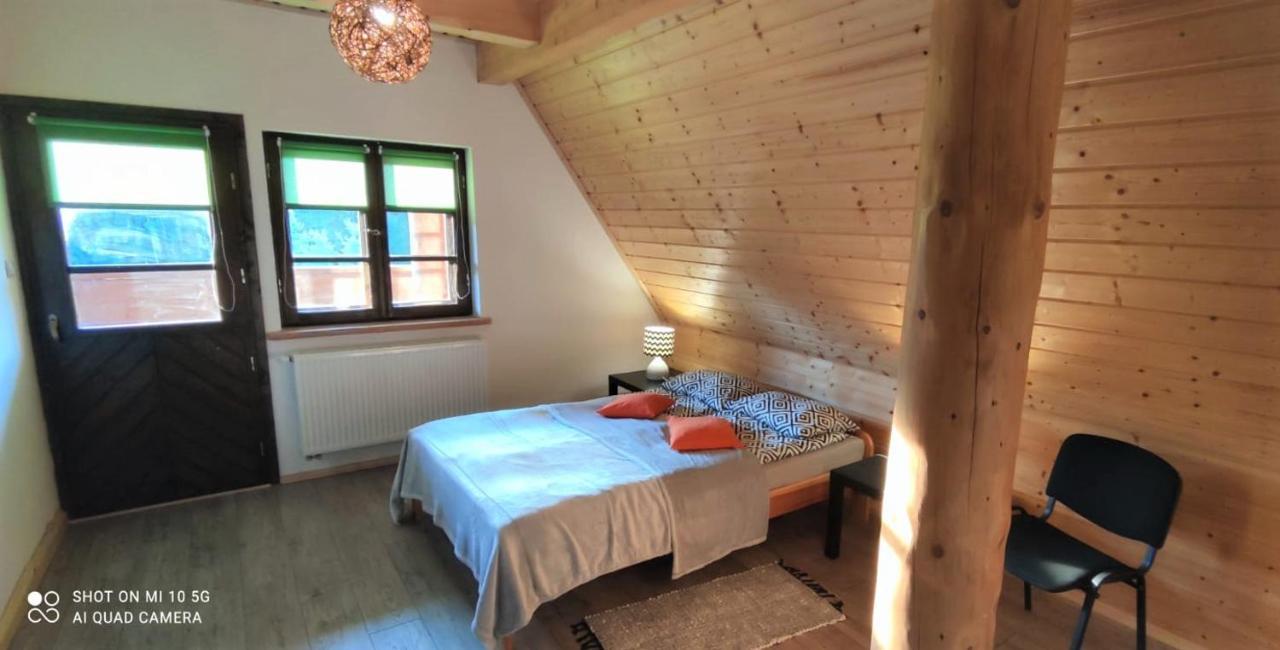 Chochlik Hotel Ustrzyki Dolne Buitenkant foto