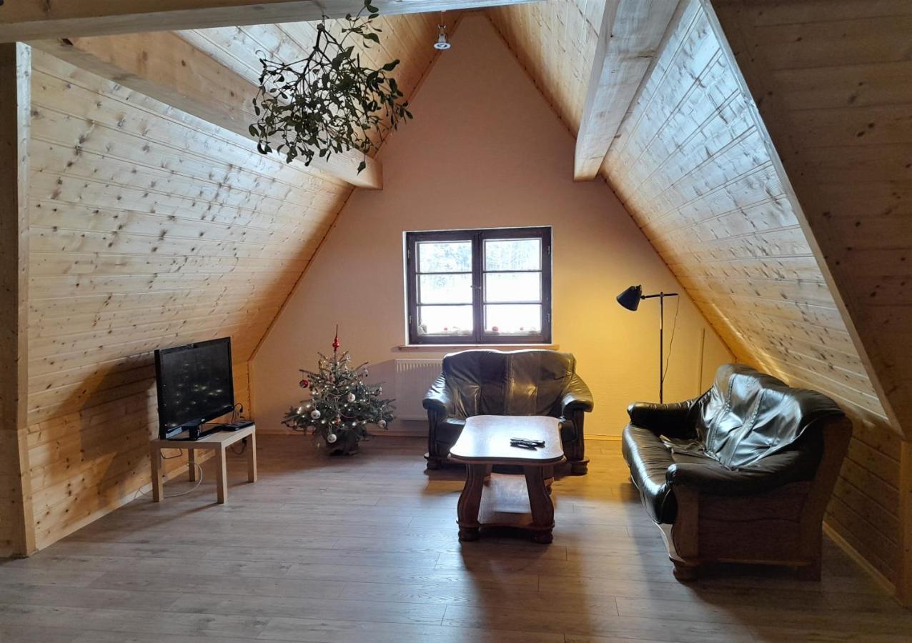 Chochlik Hotel Ustrzyki Dolne Buitenkant foto