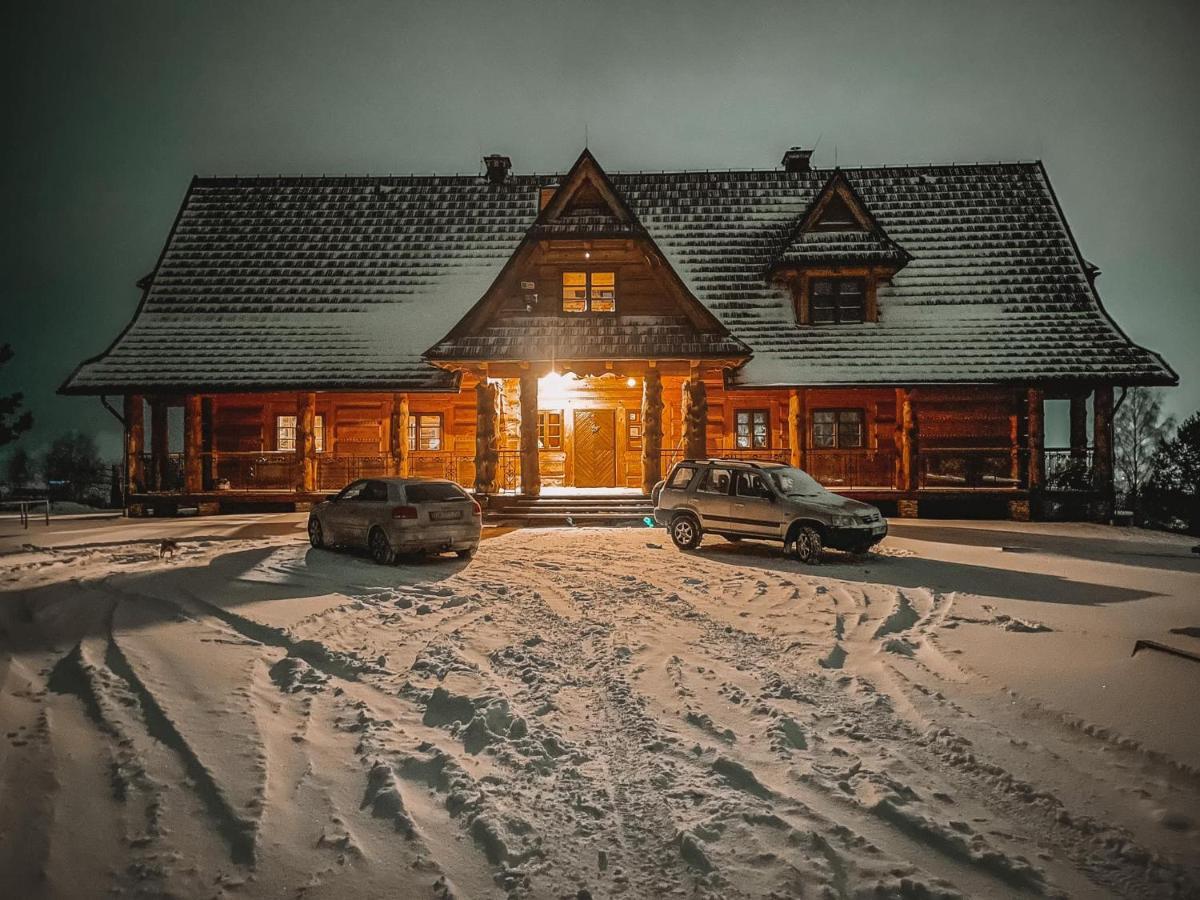 Chochlik Hotel Ustrzyki Dolne Buitenkant foto